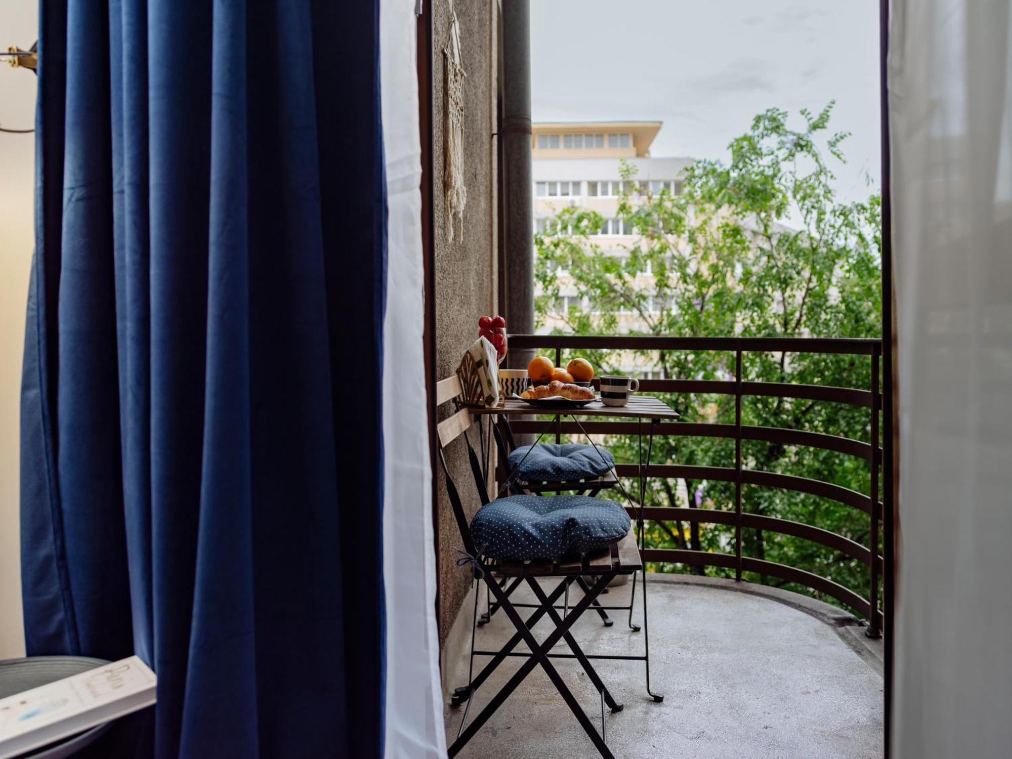 Petite Maison Sur Le Boulevard Bucharest Luaran gambar