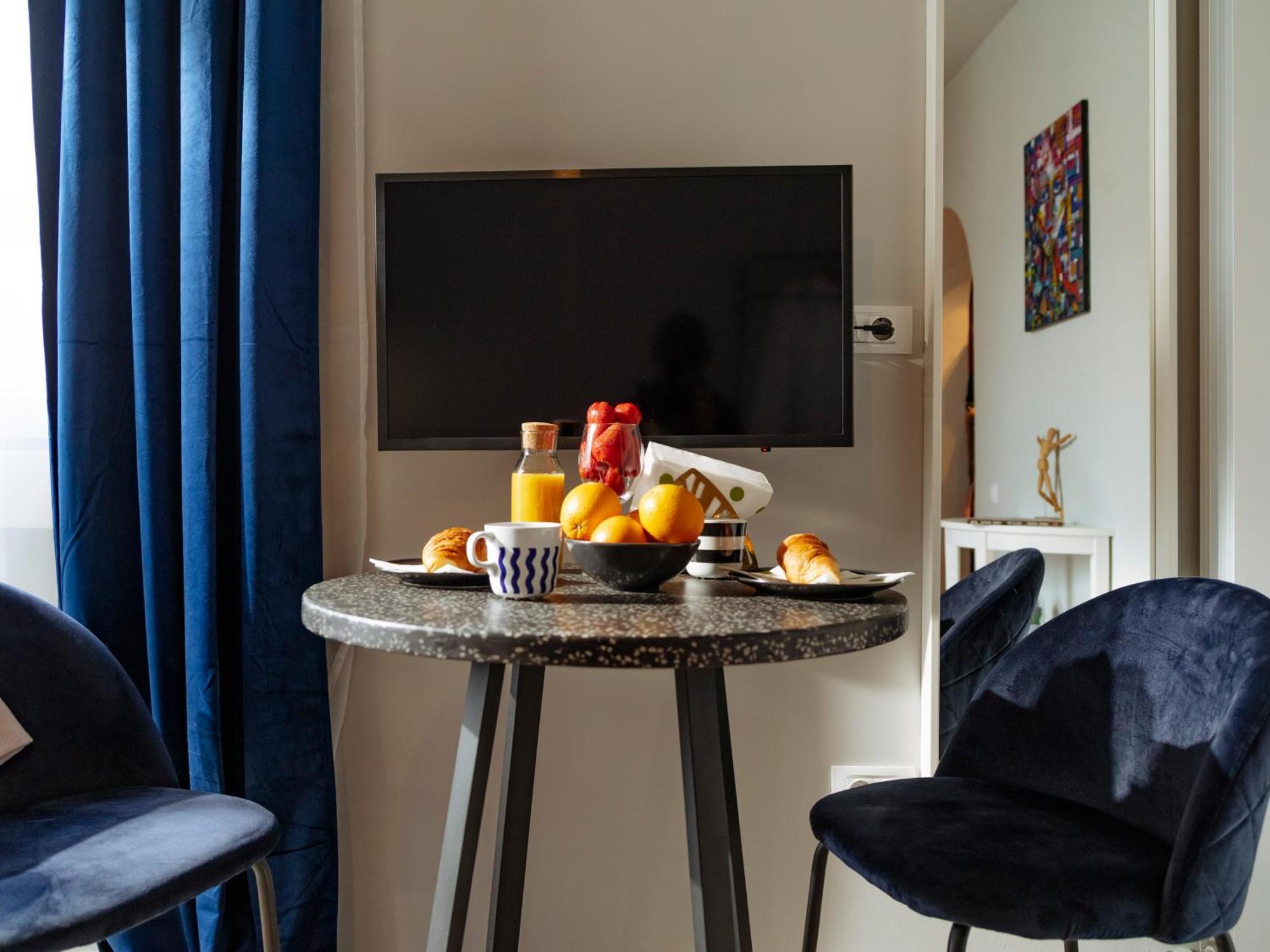 Petite Maison Sur Le Boulevard Bucharest Luaran gambar