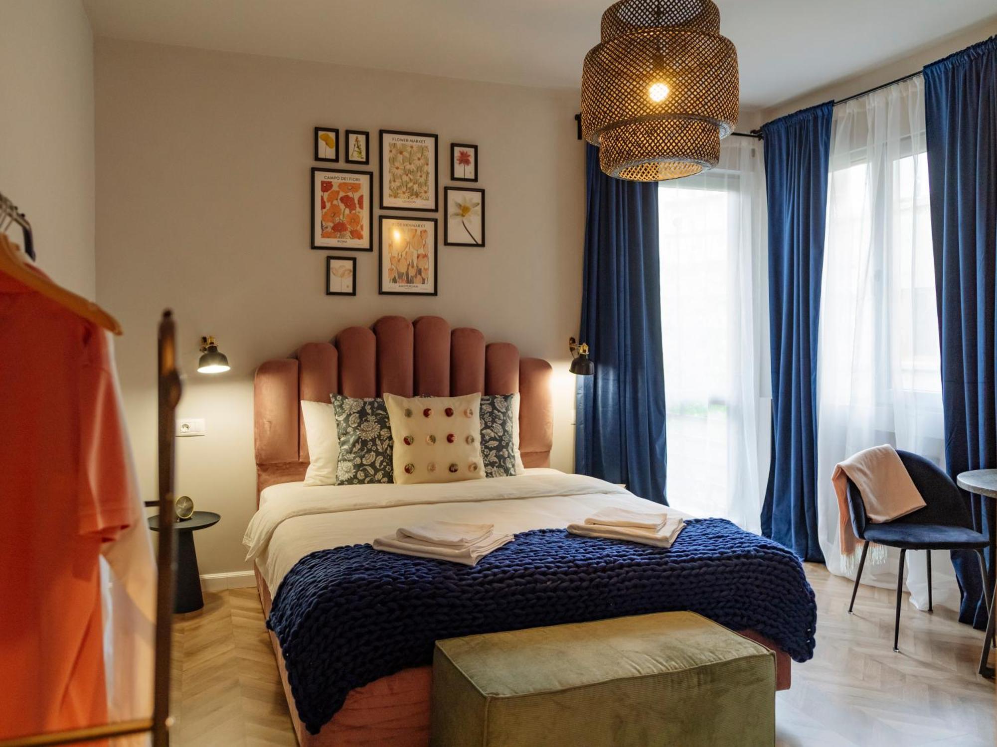 Petite Maison Sur Le Boulevard Bucharest Luaran gambar